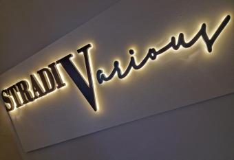 Stradivarious has Balcony rooms