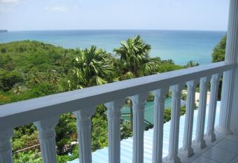 Apartment Espoir allows 18 year olds to book a room