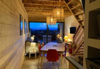 Appartement Pyr  n  es 2000 - 60m2 - 2 chambres - grande terrasse has Balcony rooms