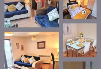 2 bed (Sleeps 3/4) Duplex Apartment - Chester UK allows 18 year olds to book a room