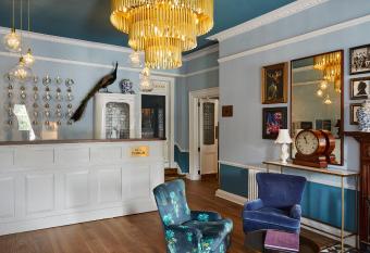 Hotel Indigo - Bath, an IHG Hotel allows 18 year olds to book a room