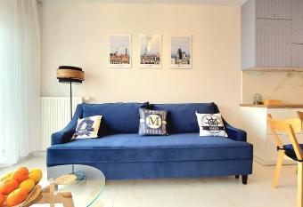 Apartment MARINA Riverside Nadmot  awie by TriApart allows 18 year olds to book a room