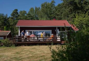 M  kki luonnon keskell   Espoossa has Balcony rooms