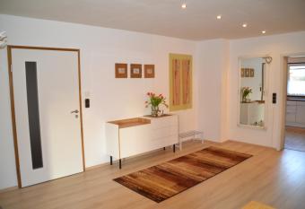 Ferienwohnung Vera allows 18 year olds to book a room