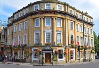 Royal Hotel allows 18 year olds to book a room