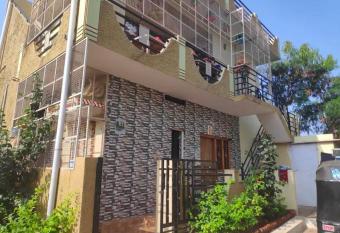 Roshini   s home stay has Balcony rooms
