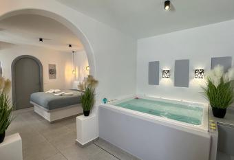 Santorini Miracles Suites allows 18 year olds to book a room