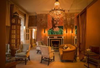 No 15 by GuestHouse, Bath allows 18 year olds to book a room