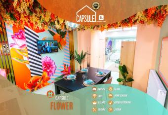 Capsule Flower - Balneo - Cinema - Billard - Nintendo Switch - Mons Centre has rooms with a private hot tub