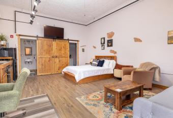 Hartwell Suites has Balcony rooms