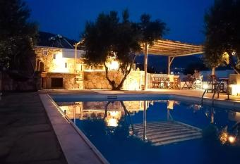 Diamantis Studios&Apartments has Balcony rooms