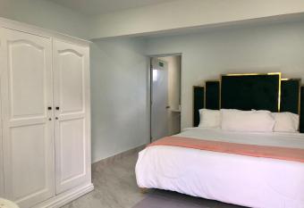 Garden Hotel has Balcony rooms