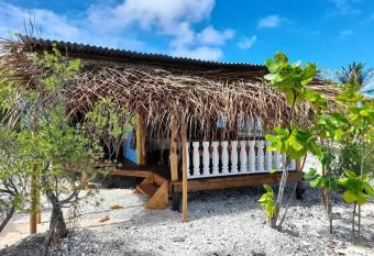 Fisherman   s cabane has Balcony rooms