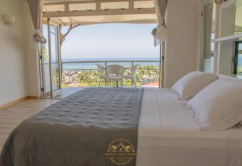 Studio Lahiki allows 18 year olds to book a room