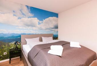 Allg  uStern-Steibis-f  r 2 has Balcony rooms