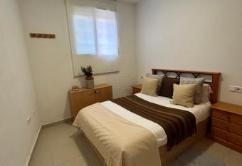 Aprt. Con vistas Foro Romano allows 18 year olds to book a room