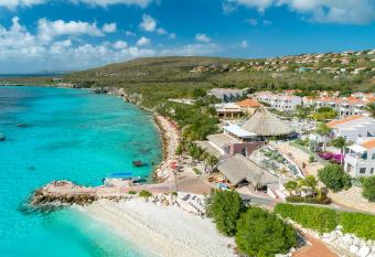 Coral Estate Luxury Resort has Balcony rooms