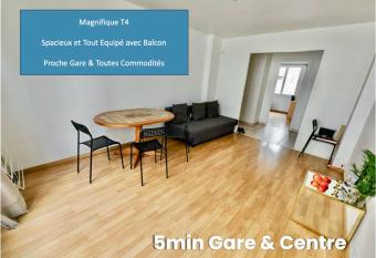 Impeccable Chambre, Bien Plac  , Calme & Tout Equip   has Balcony rooms