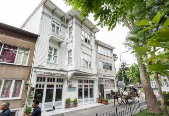 Cenar Konak Butik Hotel has Balcony rooms