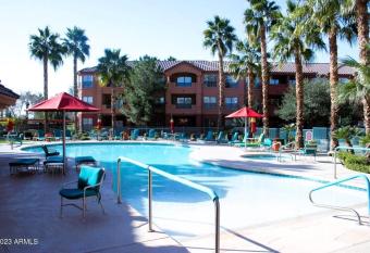 Sun City Grand Oasis: Luxury Condo Living in La Solana has Balcony rooms