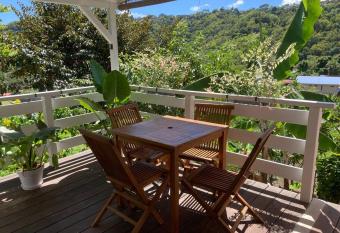 Studio Nature a la Montagne has rooms with a private hot tub