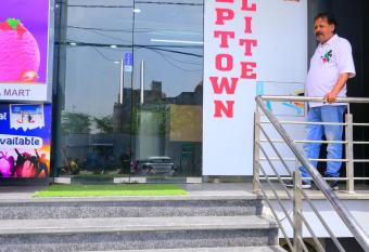 Hotel Keptown Lite has Smoking rooms