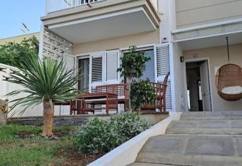 La Casa Nostra has Balcony rooms