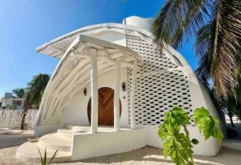 Unique Beachfront Casa Kyma, Pool, San Crisanto, Yucatan has rooms with a private hot tub