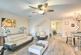 Lakepointe Town home close to track and lake allows 18 year olds to book a room