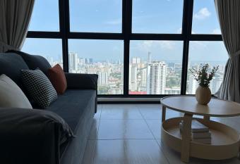 Stylish Urban Suites Georgetown Sea View allows 18 year olds to book a room