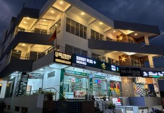 Sunny Executive allows 18 year olds to book a room