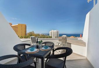 Las Flores 407 has Balcony rooms