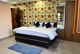 Arch Heritage has Smoking/Balcony rooms