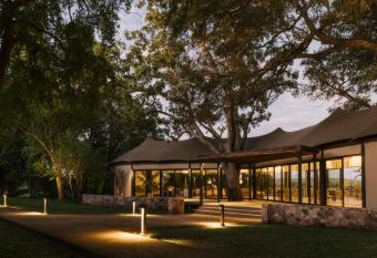 Zambezi Sands by Batoka has Balcony rooms