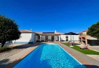 Canto do Vale has Balcony rooms