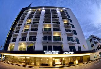 Roomz Hotel has Balcony rooms