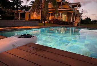 Logement Ghenoah has Balcony rooms