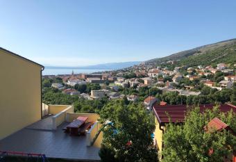 Apartment JELENA has Balcony rooms