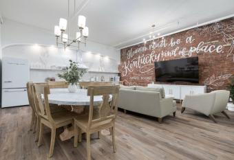 Glamorous Heart of Kentucky Suite allows 18 year olds to book a room