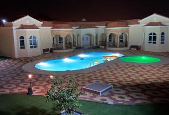 Mountains resort by escape time has rooms with a private hot tub