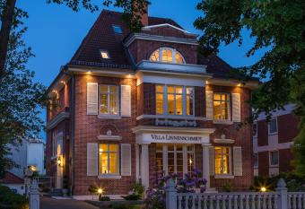 Villa Linnenschmidt allows 18 year olds to book a room