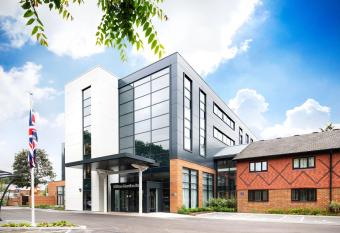 Hilton Garden Inn Abingdon Oxford allows 18 year olds to book a room