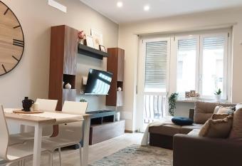 Quick Home - Orchidea has Balcony rooms