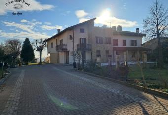 Corte Meridiana has Balcony rooms