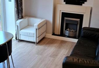 Hideaway Apartment nr. Zipworld has Balcony rooms