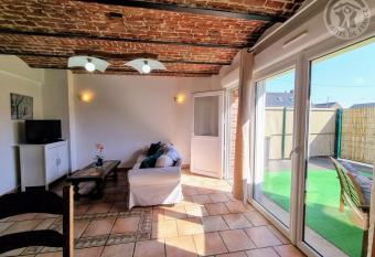 G  te Landas, 3 pi  ces, 4 personnes - FR-1-510-191 has Balcony rooms