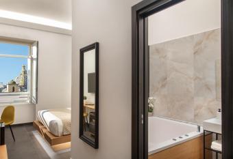 MAIN - Duomo has rooms with a private hot tub