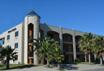 Krsna's Castle (Hunt's Castle) has Balcony rooms