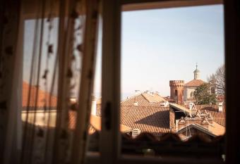 La terrazza di Rivarolo has Balcony rooms