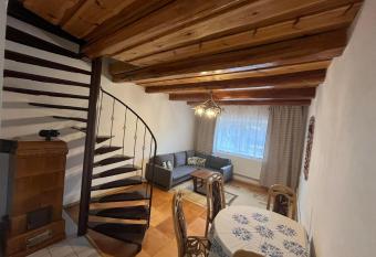 Ubytovanie u Martona v Spi  skom   tiavniku has Balcony rooms